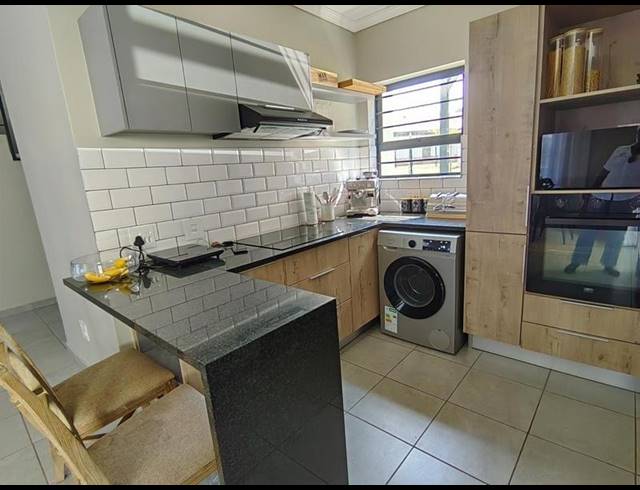 4 BEDROOM HOUSE FOR SALE IN LOTUS GARDENS